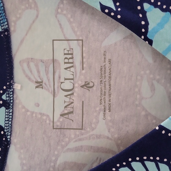 Ana Clare sleeveless dress - Picture 2 of 3